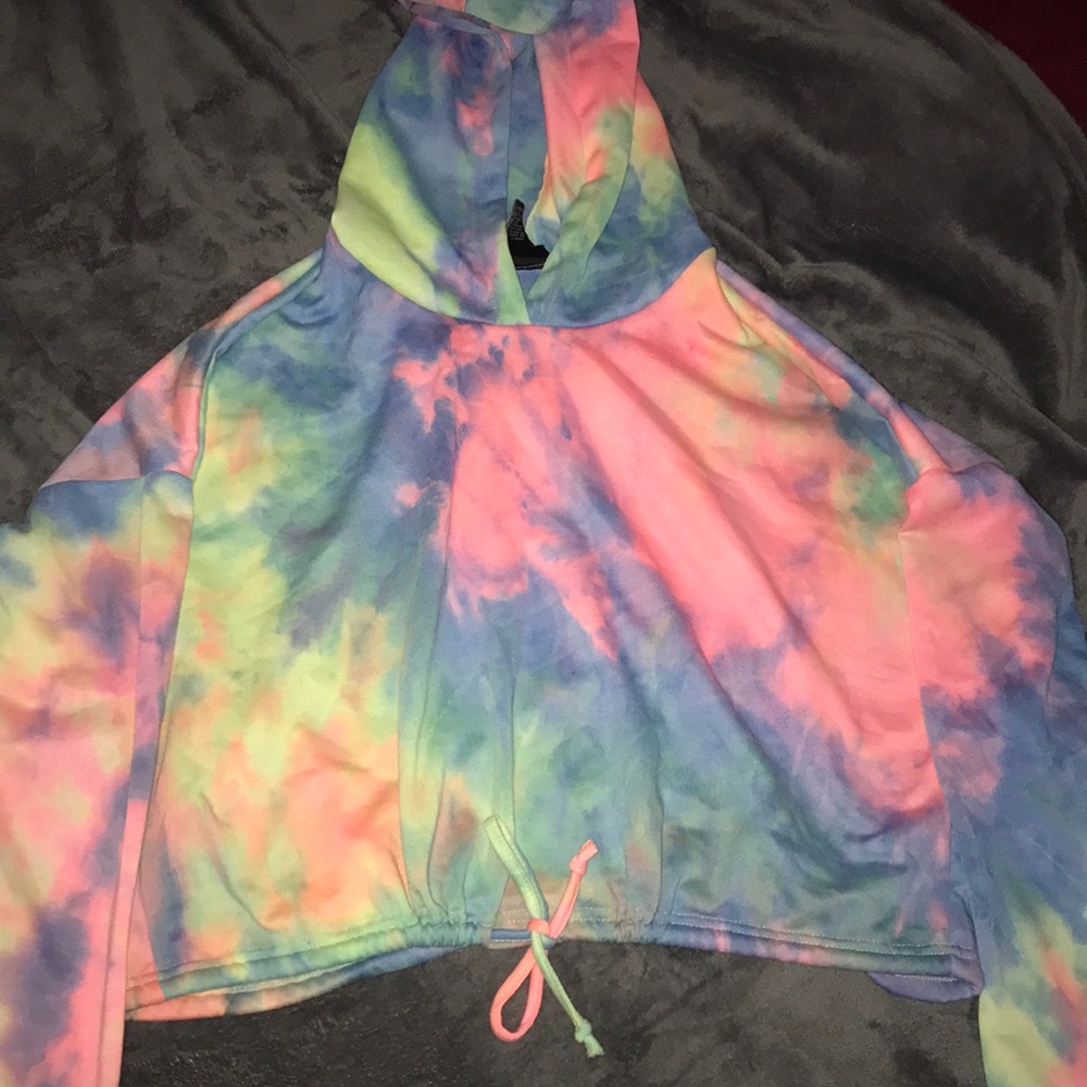 NWOT cropped hoodie